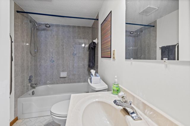 7517 Xerxes Avenue N, Brooklyn Park, MN 55444