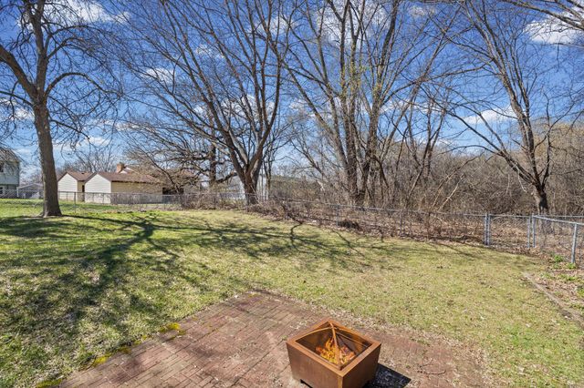 7517 Xerxes Avenue N, Brooklyn Park, MN 55444