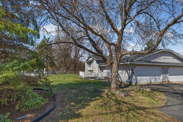 7517 Xerxes Avenue N, Brooklyn Park, MN 55444