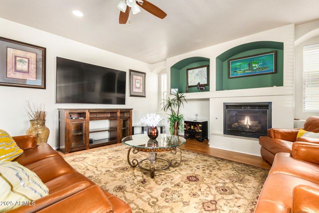 6635 S COTTONFIELDS Lane, Laveen, AZ 85339