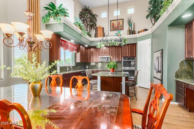 6635 S COTTONFIELDS Lane, Laveen, AZ 85339