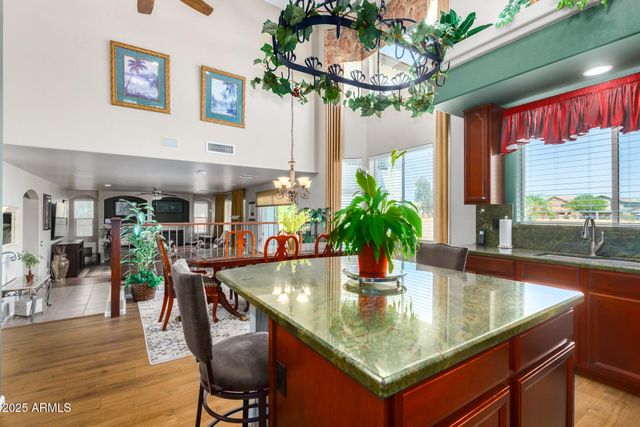 6635 S COTTONFIELDS Lane, Laveen, AZ 85339