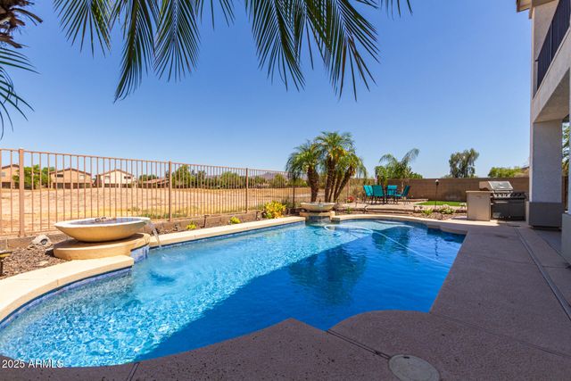 6635 S COTTONFIELDS Lane, Laveen, AZ 85339