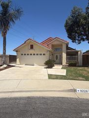 8228 Norfolk Court, Bakersfield, CA 93311