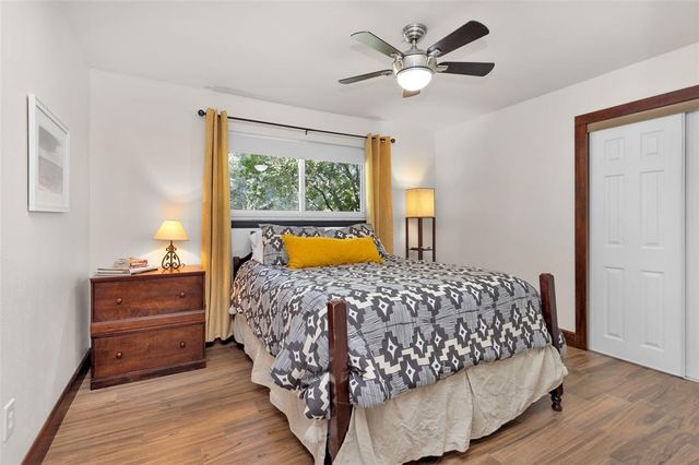27307 N Creek Drive, Magnolia, TX 77354