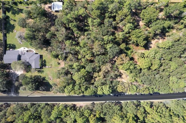 27307 N Creek Drive, Magnolia, TX 77354