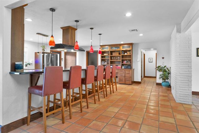 27307 N Creek Drive, Magnolia, TX 77354