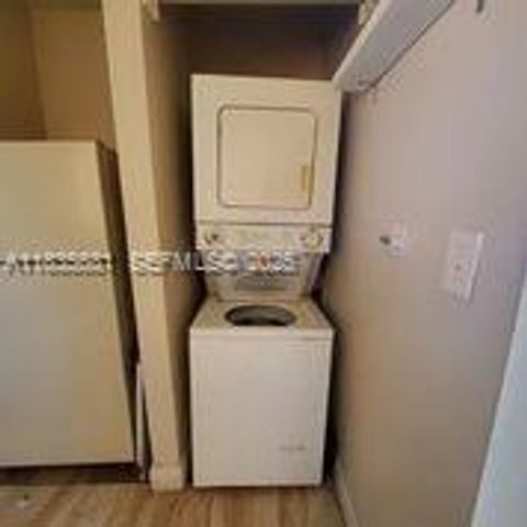 3421 NW 44th Street 103, Oakland Park, FL 33309