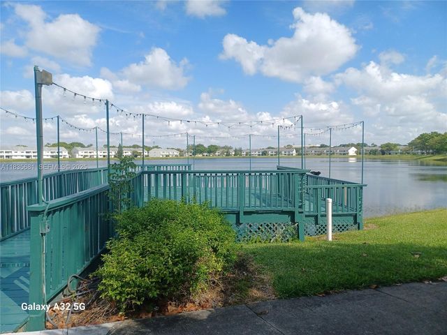 3421 NW 44th Street 103, Oakland Park, FL 33309