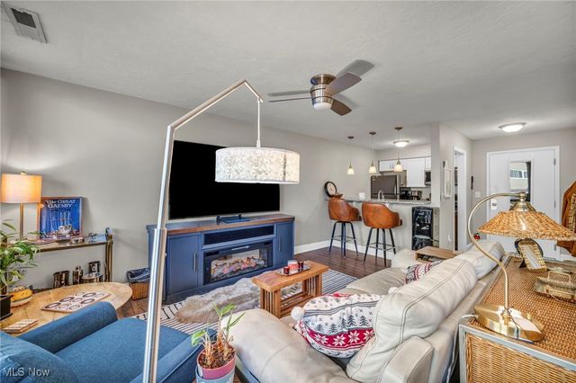 12550 Lake Avenue 101, Lakewood, OH 44107