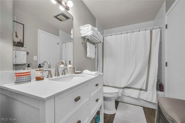 12550 Lake Avenue 101, Lakewood, OH 44107