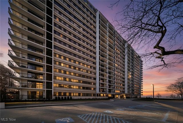 12550 Lake Avenue 101, Lakewood, OH 44107