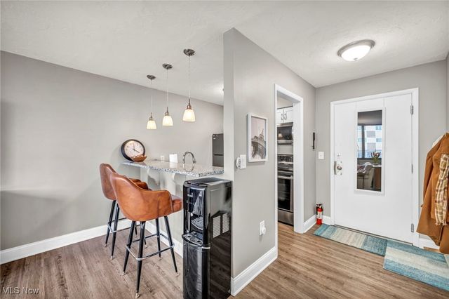 12550 Lake Avenue 101, Lakewood, OH 44107