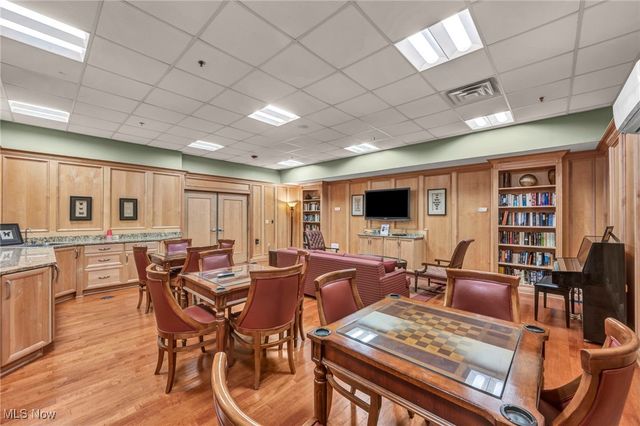 12550 Lake Avenue 101, Lakewood, OH 44107