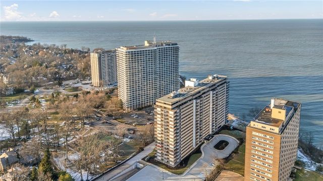 12550 Lake Avenue 101, Lakewood, OH 44107