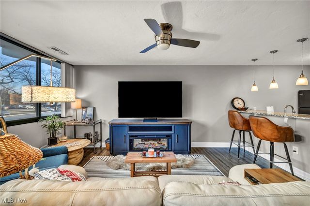 12550 Lake Avenue 101, Lakewood, OH 44107