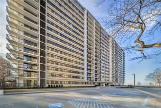 12550 Lake Avenue 101, Lakewood, OH 44107