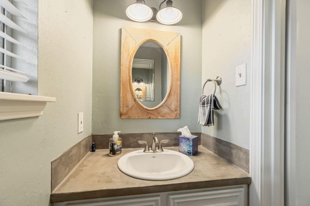 10118 Chevy Chase Drive, Houston, TX 77042