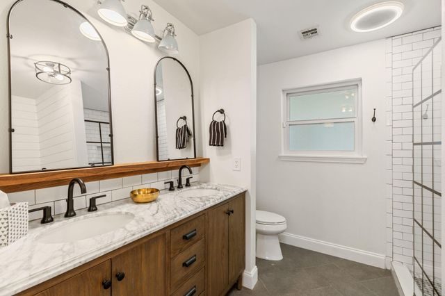 10118 Chevy Chase Drive, Houston, TX 77042
