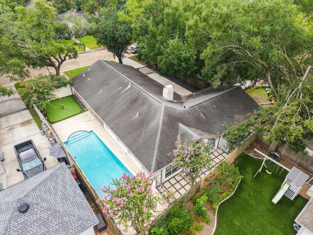 10118 Chevy Chase Drive, Houston, TX 77042