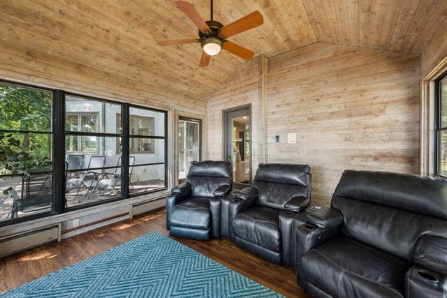 5720 Oakview Lane N, Plymouth, MN 55442