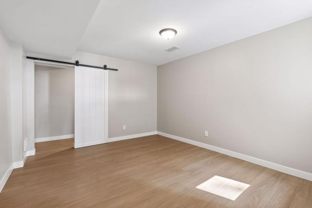 5720 Oakview Lane N, Plymouth, MN 55442