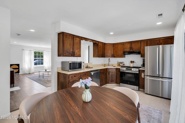 305 Beach Plum Court, Tuckerton, NJ 08087