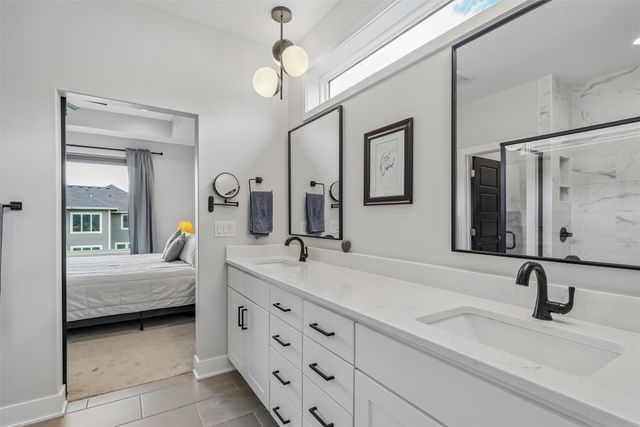 14601 Sutton Drive, Urbandale, IA 50323