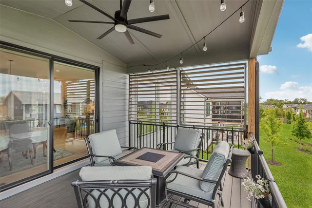 14601 Sutton Drive, Urbandale, IA 50323