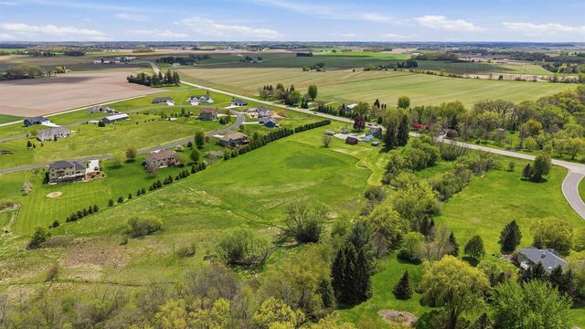 W7892 County W Road, Beaver Dam, WI 53916