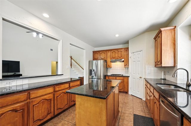 132 Sherwood Drive, Murphy, TX 75094