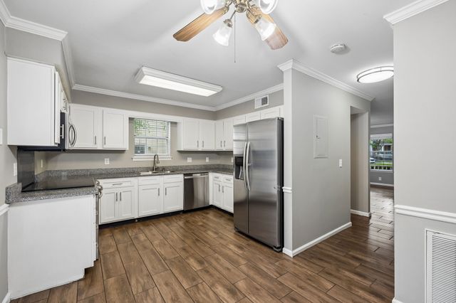1273 Carriage Park Dr, Franklin, TN 37064
