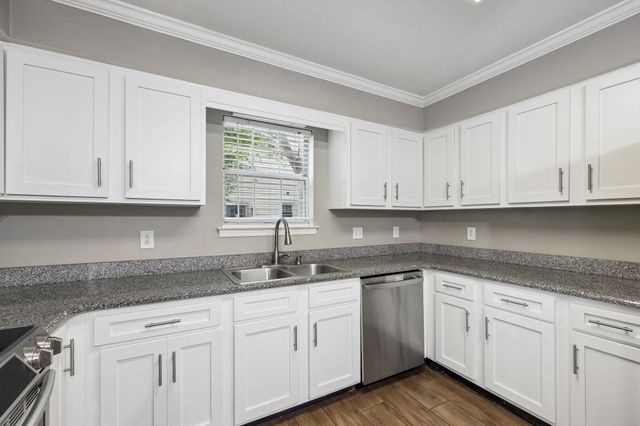 1273 Carriage Park Dr, Franklin, TN 37064