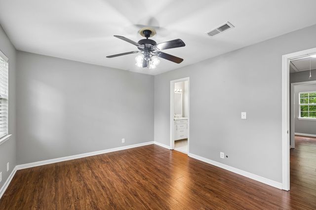 1273 Carriage Park Dr, Franklin, TN 37064