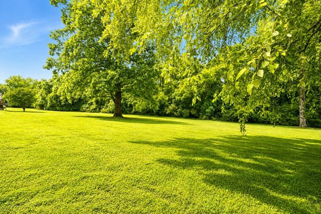 1273 Carriage Park Dr, Franklin, TN 37064