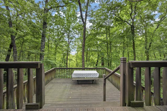 55214 Maynard Ridge Ln, Crawford, TN 38554
