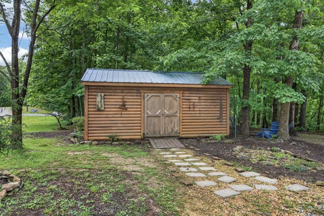 55214 Maynard Ridge Ln, Crawford, TN 38554