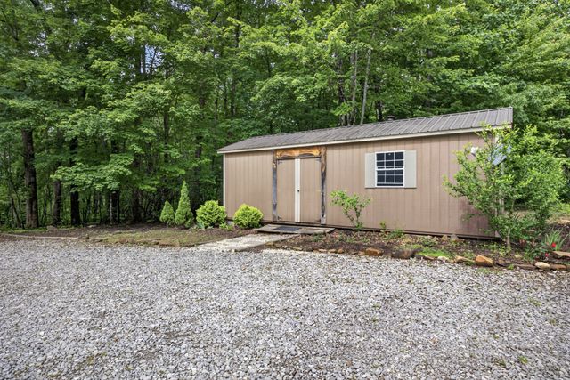55214 Maynard Ridge Ln, Crawford, TN 38554