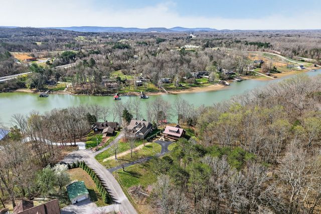 142 Rayahs Way, Quebeck, TN 38579