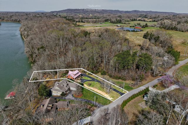 142 Rayahs Way, Quebeck, TN 38579