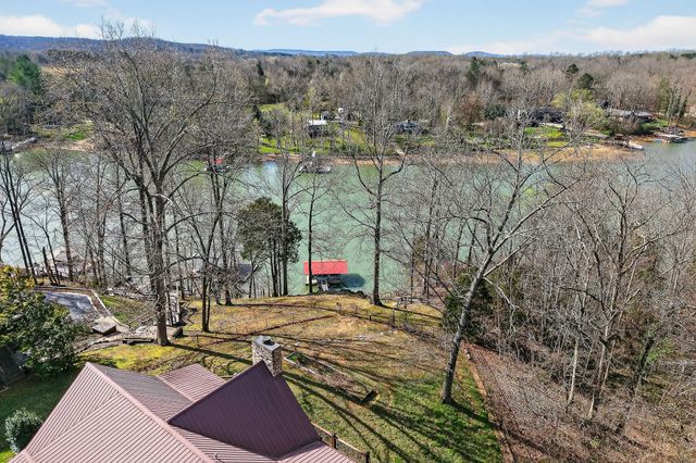 142 Rayahs Way, Quebeck, TN 38579