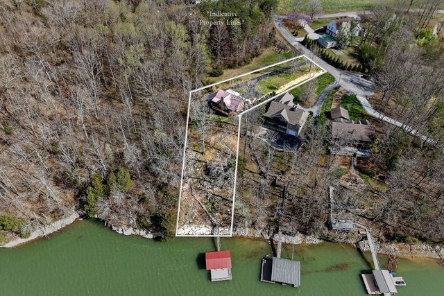 142 Rayahs Way, Quebeck, TN 38579