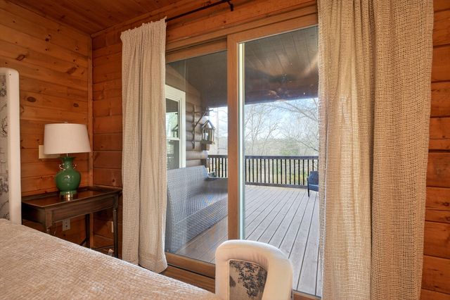 142 Rayahs Way, Quebeck, TN 38579