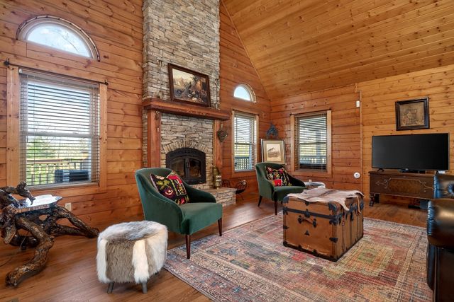 142 Rayahs Way, Quebeck, TN 38579