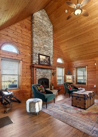 142 Rayahs Way, Quebeck, TN 38579