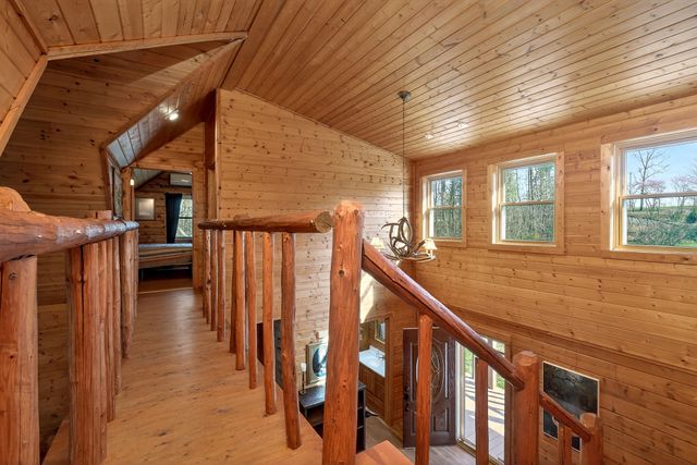 142 Rayahs Way, Quebeck, TN 38579