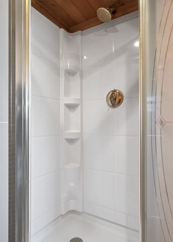 142 Rayahs Way, Quebeck, TN 38579