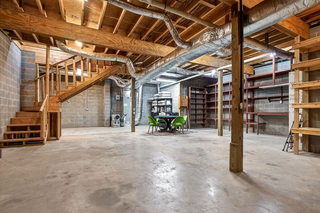 142 Rayahs Way, Quebeck, TN 38579