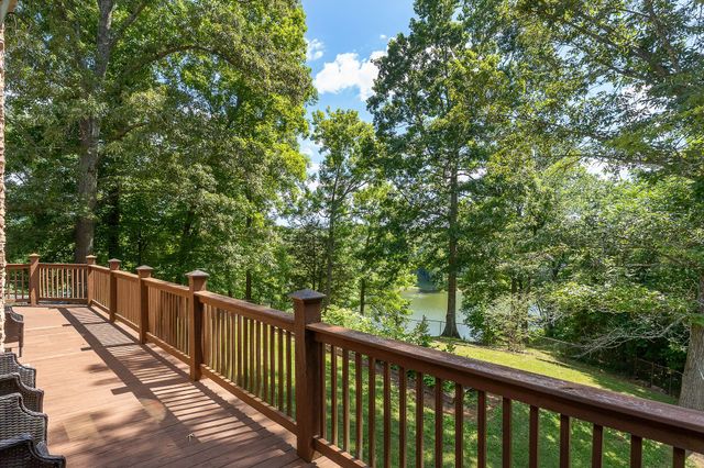142 Rayahs Way, Quebeck, TN 38579
