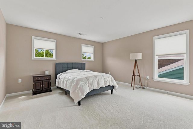 138 DENISON ST, Fredericksburg, VA 22406